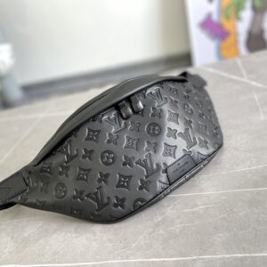 Discovery waistbag with monogram shadow leather