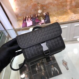 Bv Men's Shoulder Bag