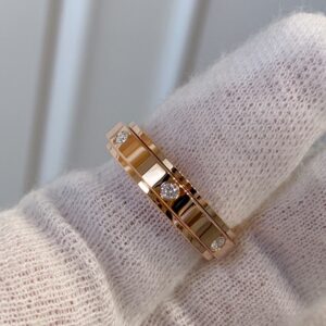Cartier possession series turning ring