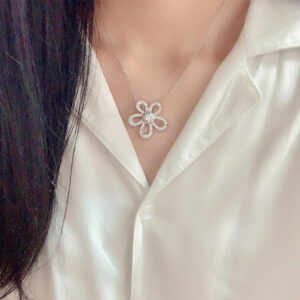 Sunflower diamond necklace female Korean style