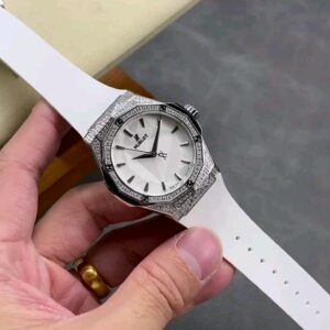 Second generation classic fusion watch 40mm
