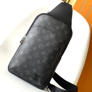 Avenue canvas shoulder bag with Paris logo