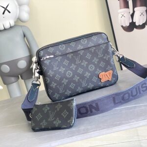 M46340 Trio Postman Bag