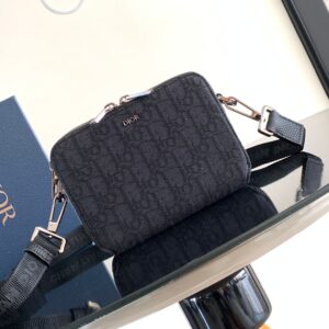 Crossbody Bag Leather Essentials Series