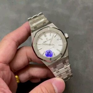 Audemars Piguet 15450st Standard Edition 37mm Watch