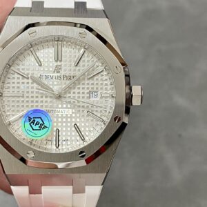 Royal Oak ultimate version 15400 with integrated 3120 caliber