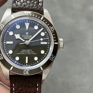 Tudor Black Bay 39mm