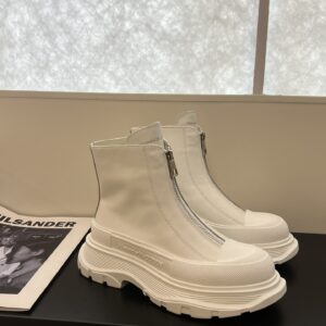 Alexander McQueen SS23 zipper boot
