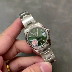 Rolex Oyster Pearl Date Lady Watch 31mm