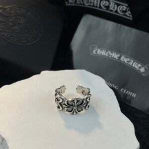 Croix heart ring