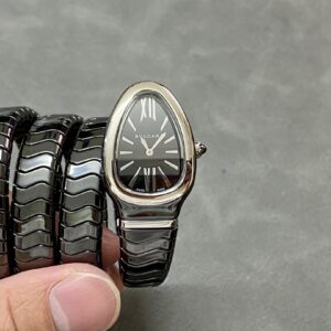 Serpenti series Snake-shaped wristwatch