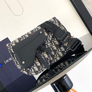 Saddle Handbag Oblique Pattern