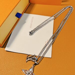 Louis Vuitton flower cut necklace