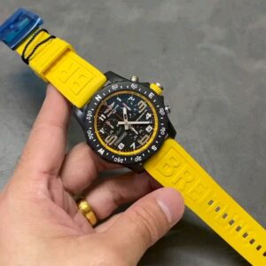 Breitling 全碳纤维六针计时腕表