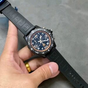 Breitling 全碳纤维六针计时腕表