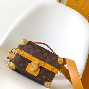 Soul Trunk bag with red monogram pattern