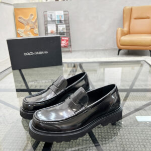 Male casual leather shoes with Italian leather
