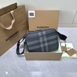 Crossbody Bag with gift box
