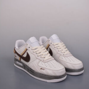 Nike Air Force 1 Low Flyline with honeycomb cushioning and accessories