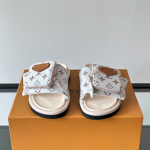 Louis Vuitton Bread Slides