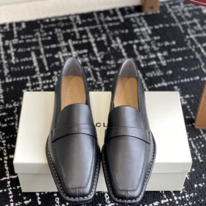 Flat maternity shoes with premium design and imported leather