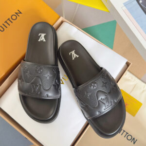 Louis Vuitton Damier flag relief print slip-on