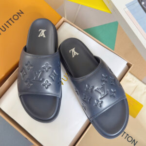 Louis Vuitton Damier flag relief print slip-on