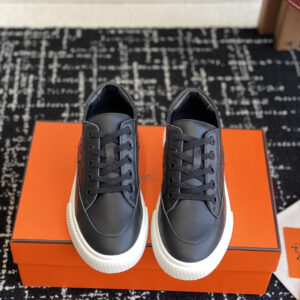 H strap leather sneakers with Kelly design