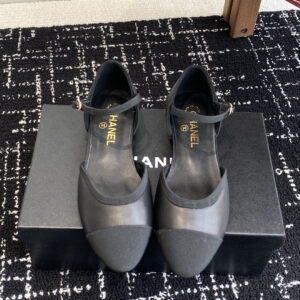 CHANEL grosgrain heels