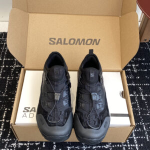Outdoor casual sneakers with hiking design