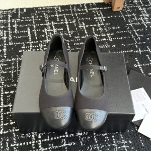 Leather ballet shoes with double C logo embroidery