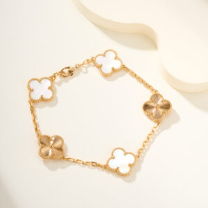 Carving white bracelet