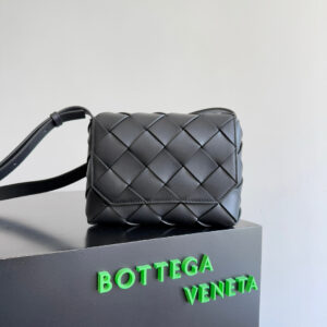 Diago Shoulder Bag