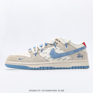 Nike Dunk Low basketball shoe with ZoomAir impact cushioning