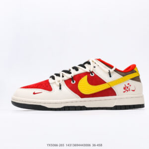 Nike Dunk Low basketball shoe with ZoomAir impact cushioning