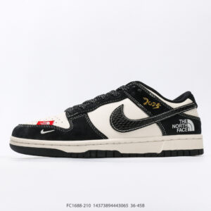 Nike Dunk Low basketball shoe with ZoomAir impact cushioning