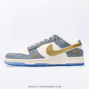 Nike Dunk Low Sneakers
