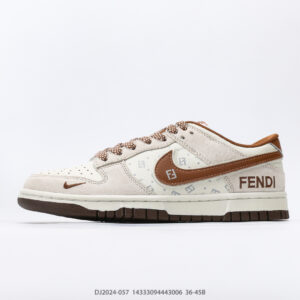 Nike Dunk Low Sneakers
