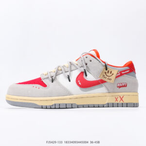 Nike Dunk Low Sneakers