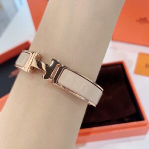 Hermes bean enamel H bracelet