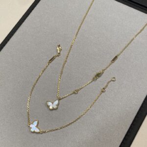 Butterfly white mother-of-pearl necklace bracelet