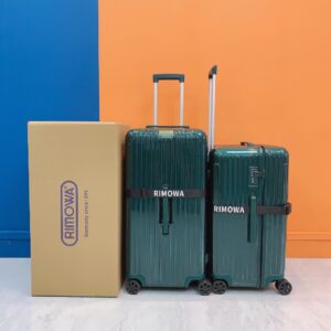 Olive green rimowa 9013 suitcase