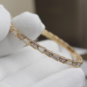 Serpenti Viper Hand Bracelet