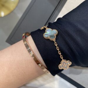 Grey pearl rainbow bangle