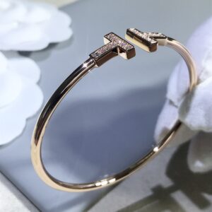 Tiffany classic double T bracelet