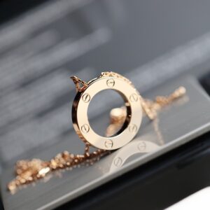 V Gold 2nd generation Love series necklace