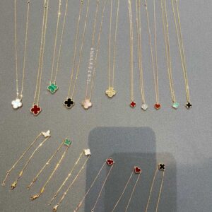 Four-leaf Medium Bracelet