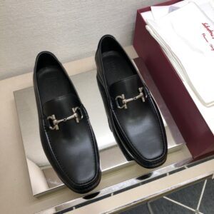 Formal business leather shoes