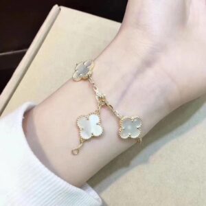 VCA five flower bracelet