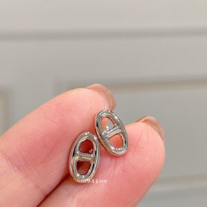 Mini pig nose stud earrings